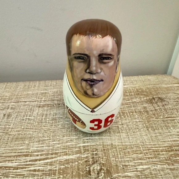 Ohio State Buckeyes Chris Spielman Red and White Nesting Dolls, Set of 3 - Picture 11 of 11